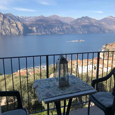 Casa Margherita Brenzone sul Garda Exterior photo