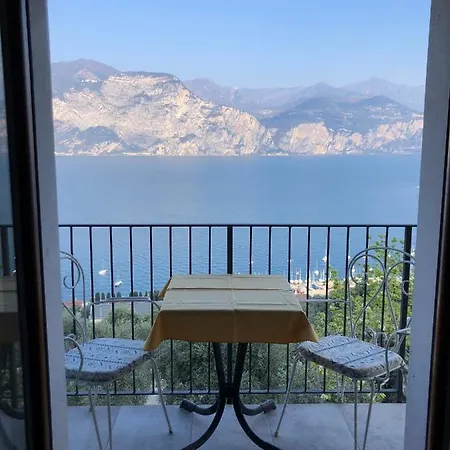 Casa Margherita Brenzone sul Garda Exterior photo